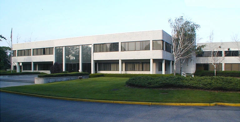 525 Broadhollow Rd Melville NY Office